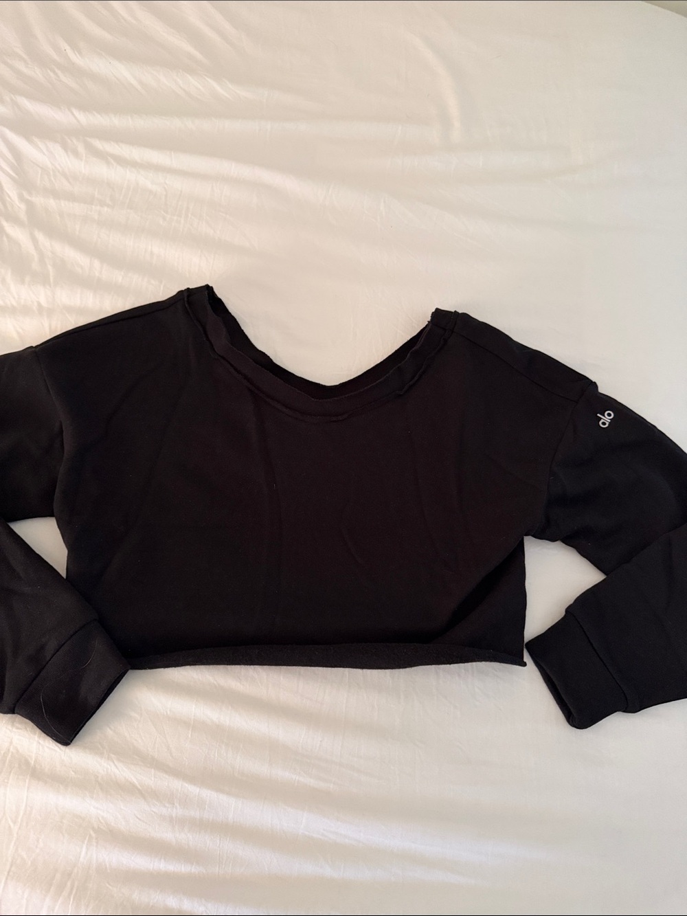 ALO Yoga Black Cropped Crewneck Sweatshirt